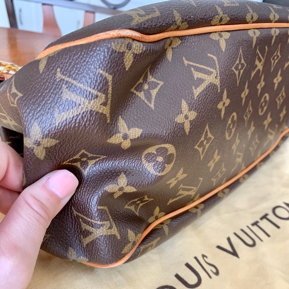 ‼️SOLD‼️Louis Vuitton Batignolles - Picture 7 of 8